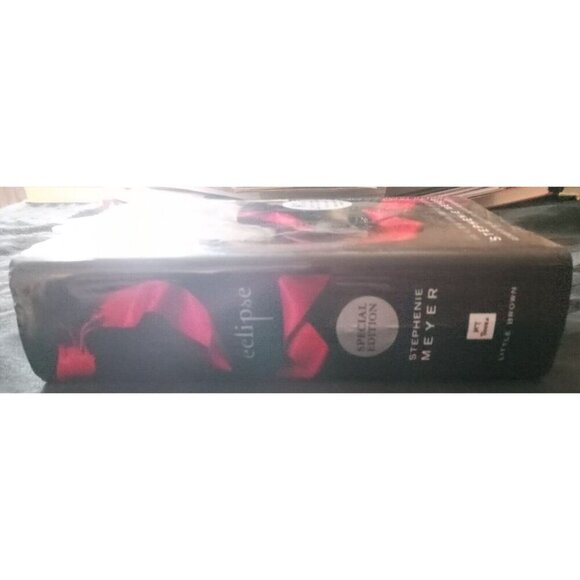 Eclipse Stephenie Meyer Twilight Saga Book 1st Edition YA Vampire Fiction HC - Picture 3 of 3